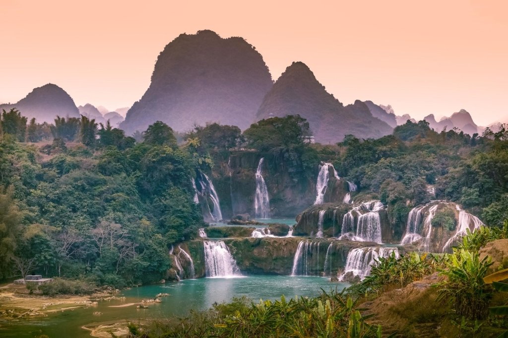 Where Emirati Locals & Residents Love to Travel in 2025 - BAGSY