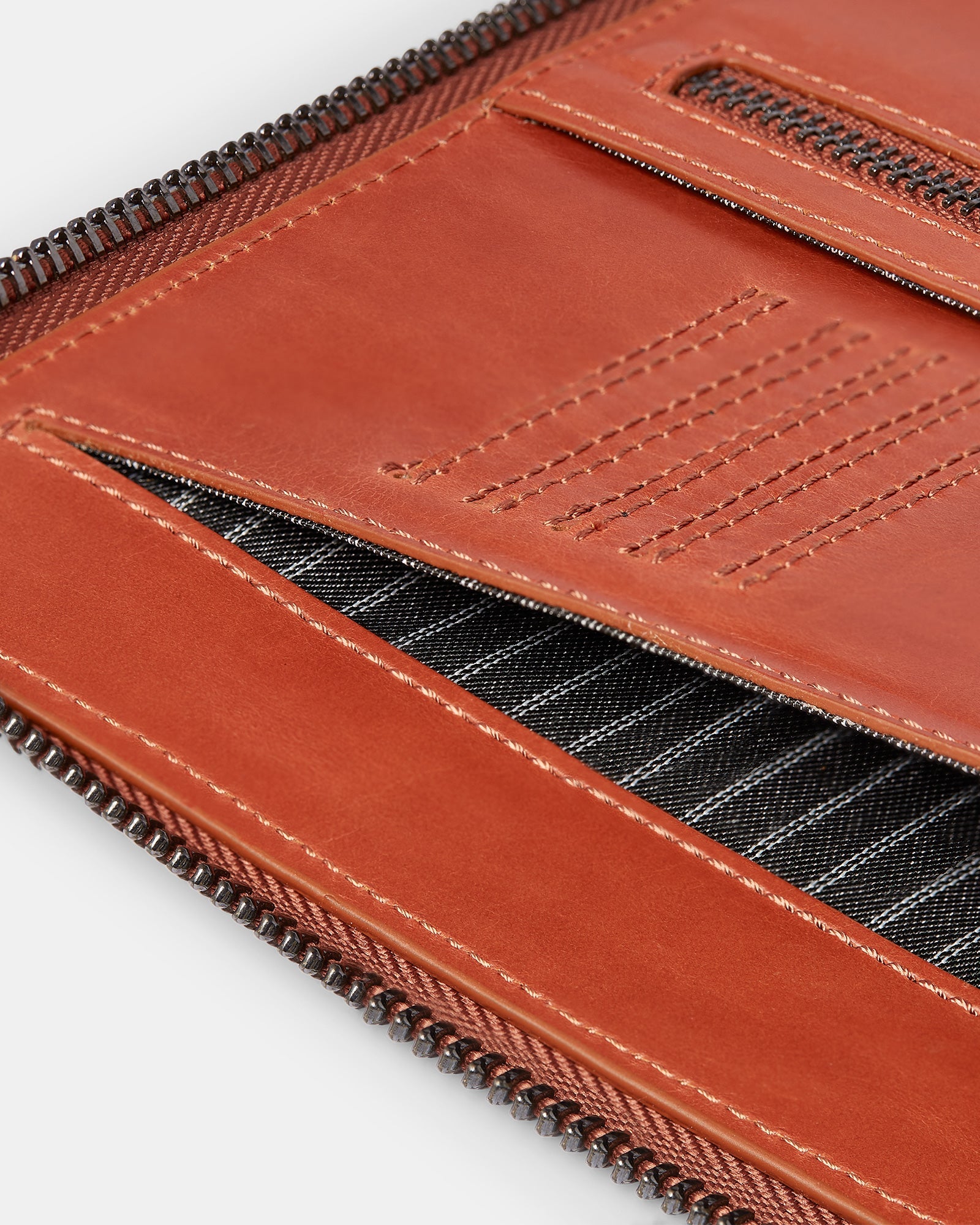 MT Mark Tech Portfolio, by Ryoko Bags Dubai. Hand Stitched, using vegetable tanned Japanese leather