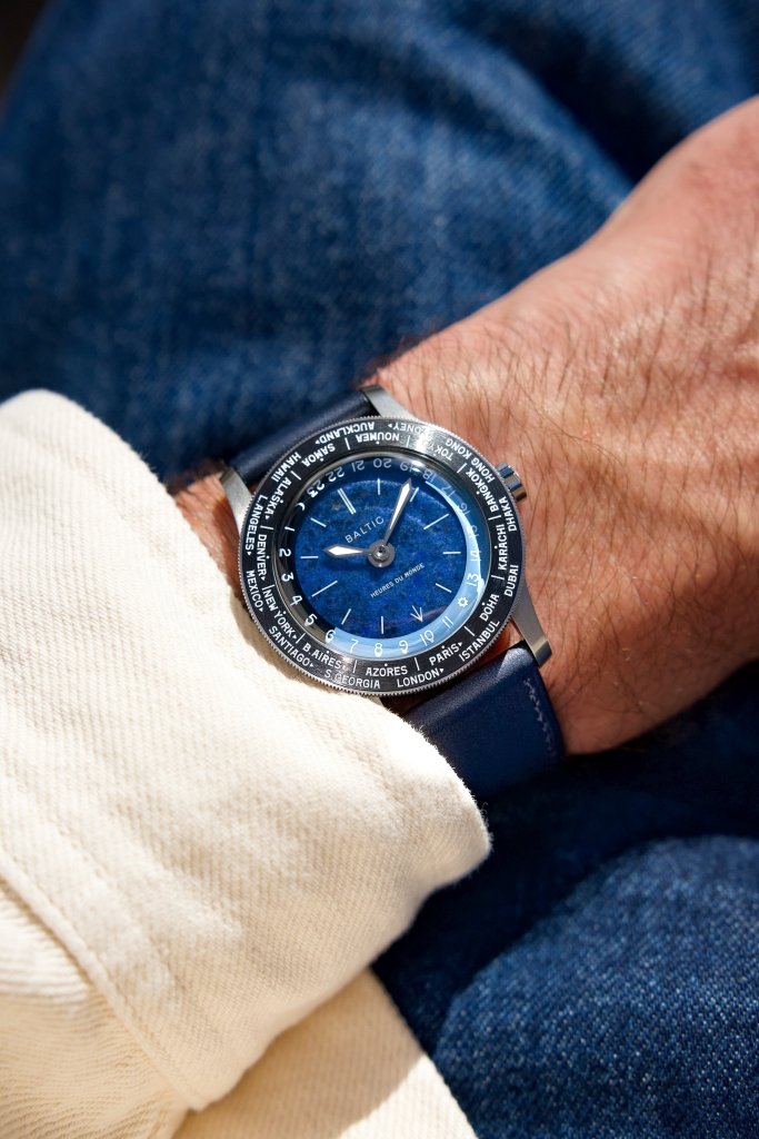 BAGSY_BAGSY__BALTIC – Heures du Monde Worldtimer (Sodalite)__