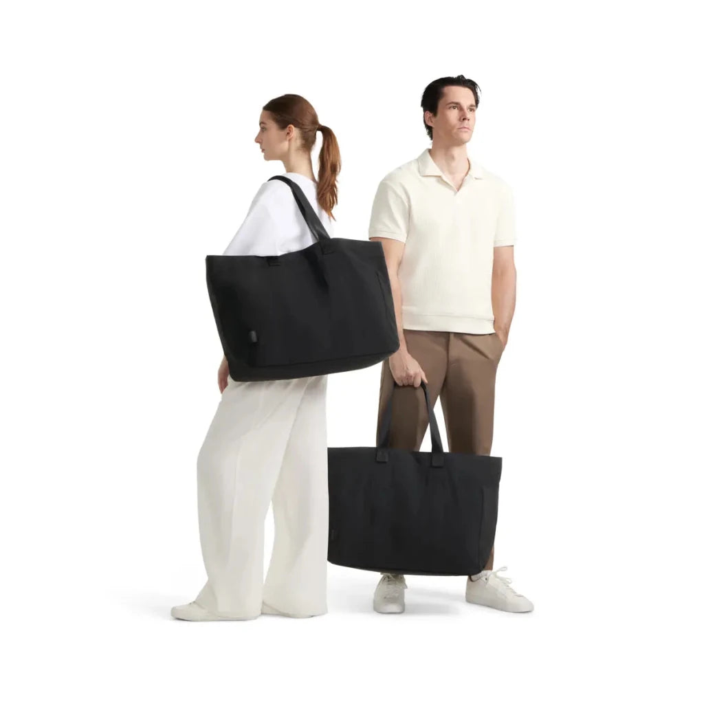 BAGSY_BAGSY__Niru – City Tote Plus_NCL-CL-BLK-01-SPC-GL_Black