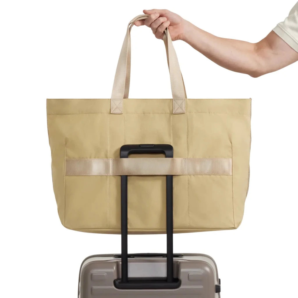 BAGSY_BAGSY__Niru – City Tote Plus_NCL-CL-SND-01-SPC-GL_Sand