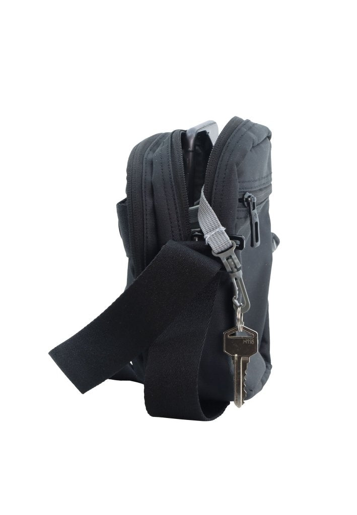 Bagsy_DISCOVERY_Crossbody Bag_Downtown - Utility Shoulder Bag_D00911.06_Black