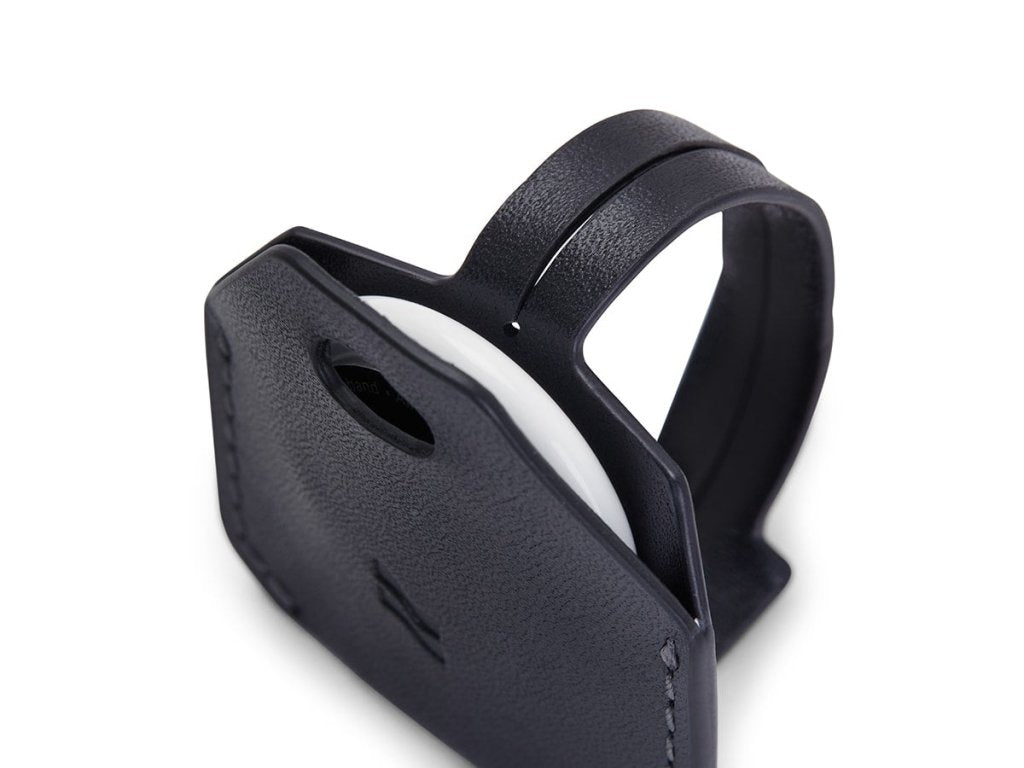 Bagsy_LOJEL_ILOJ 2_Iloj – AirTag Holder_EDC - AH - BLK - 01 - WCH - GL_Black