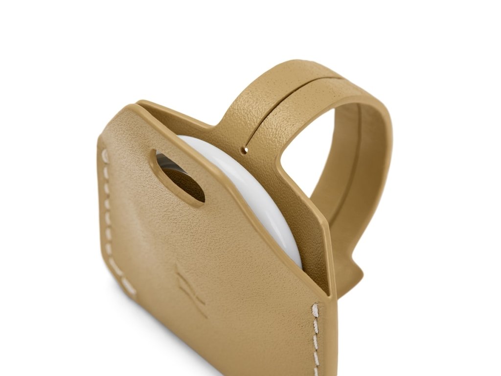 Bagsy_LOJEL_ILOJ 2_Iloj – AirTag Holder_EDC - AH - SND - 01 - WCH - GL_Sand