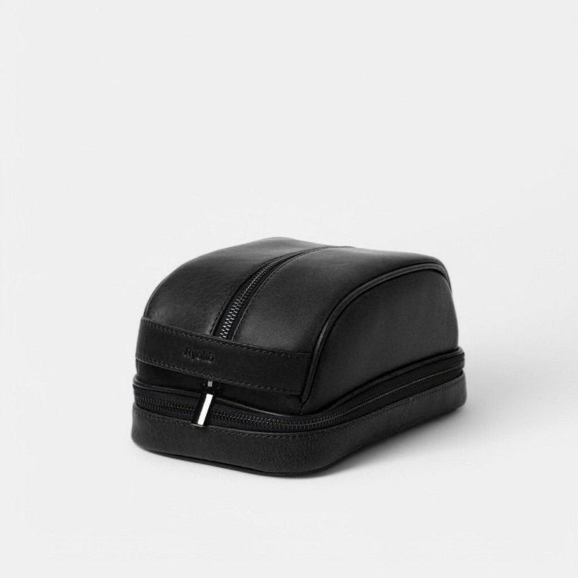 BAGSY_Ryokō_Accessories_Liwa Dopp Kit | Black_ACC - LWK - BL - 001_