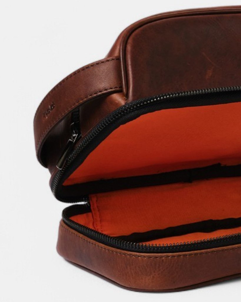 BAGSY_Ryokō_Accessories_Liwa Dopp Kit | Vintage Brown_ACC - LWK - VBR - 003_