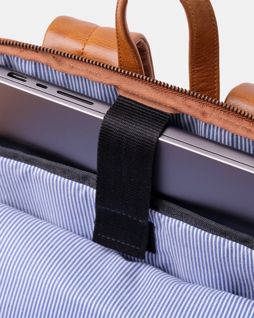 BAGSY_Ryokō__Soho Urbanist Slim Backpack | Tan__