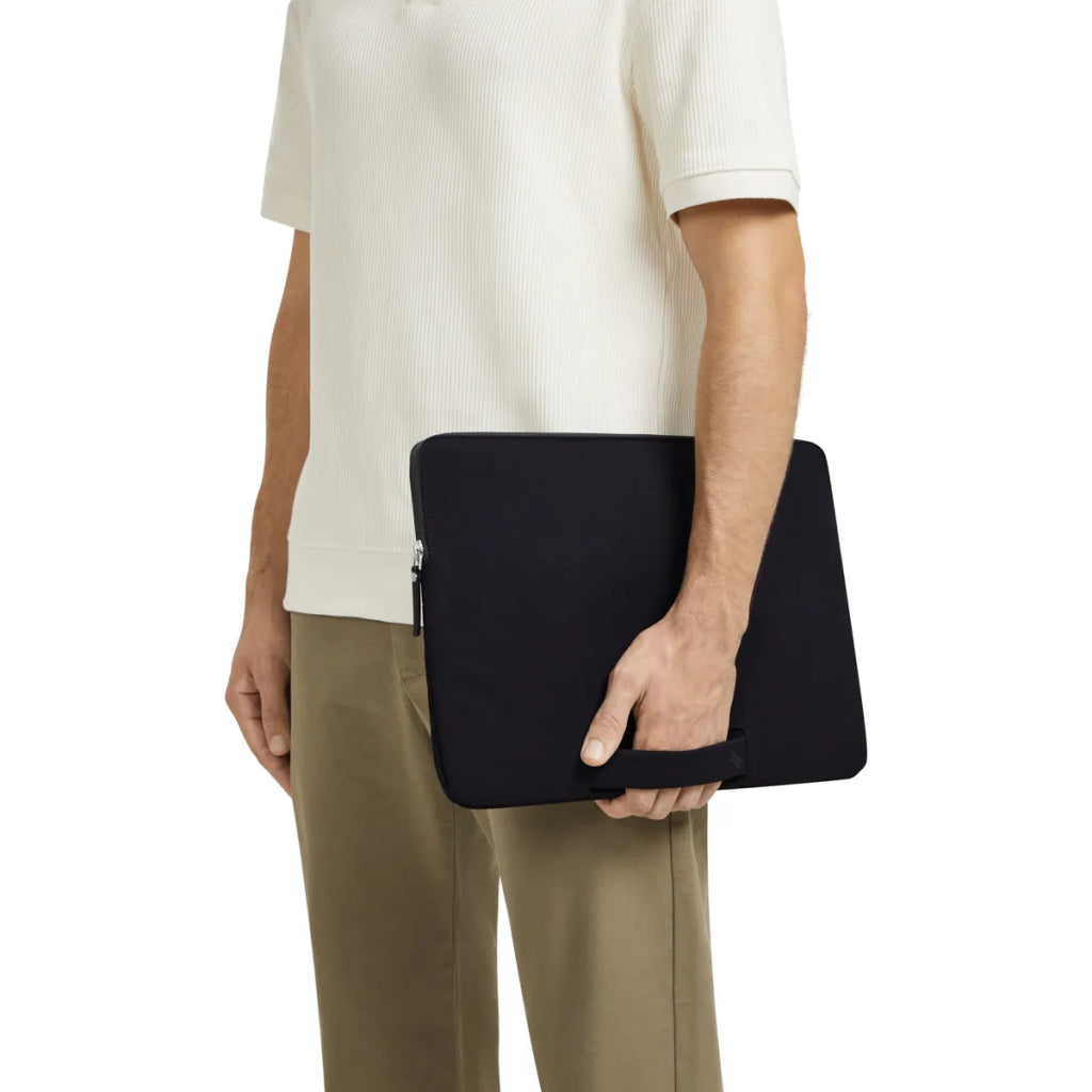 Bagsy_Lojel_SEMO_SEMO Laptop Sleeve 16"_SEM - LL - TTP - 01 - SCS - GL_Tierra Taupe