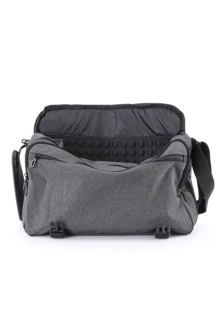 Pro Messenger Bag 12.3L - Bagsy