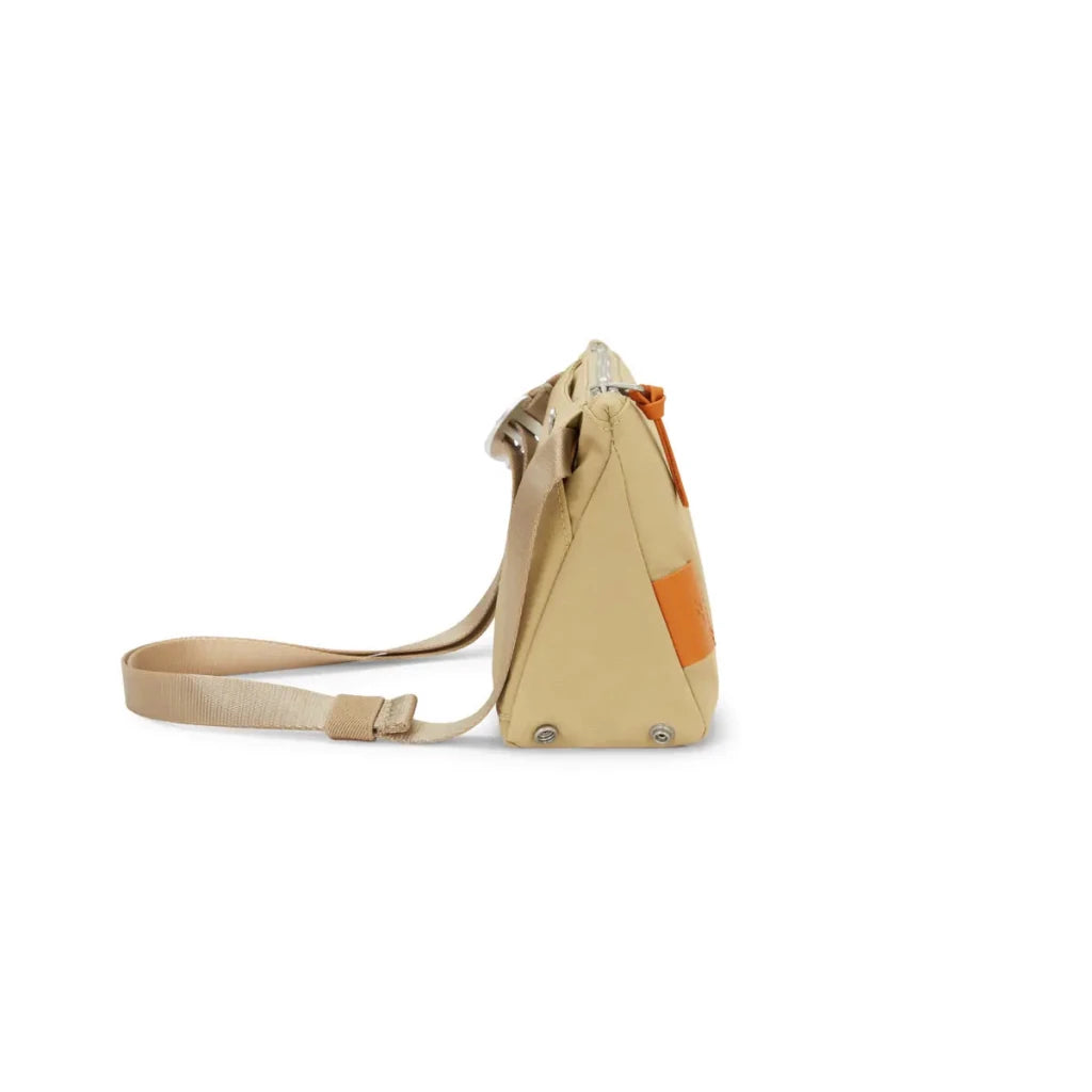 BAGSY_BAGSY__Niru – City Sling Mini_NCL-WS-SND-01-SPC-GL_Sand