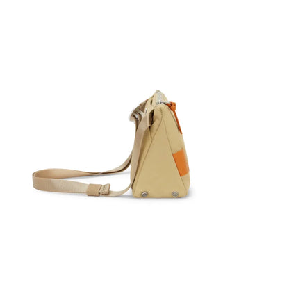 BAGSY_BAGSY__Niru – City Sling Mini_NCL-WS-SND-01-SPC-GL_Sand