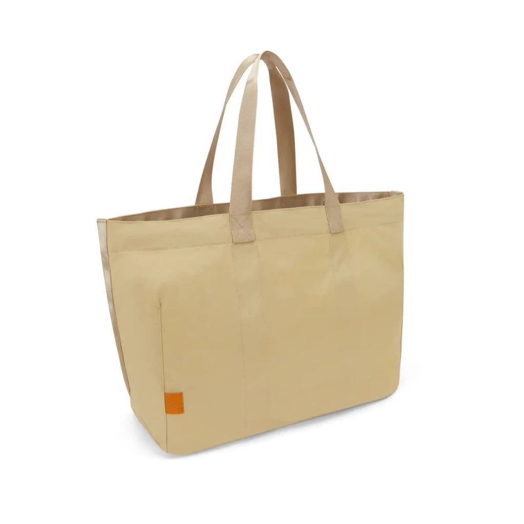 BAGSY_BAGSY__Niru – City Tote Plus_NCL-CL-SND-01-SPC-GL_Sand