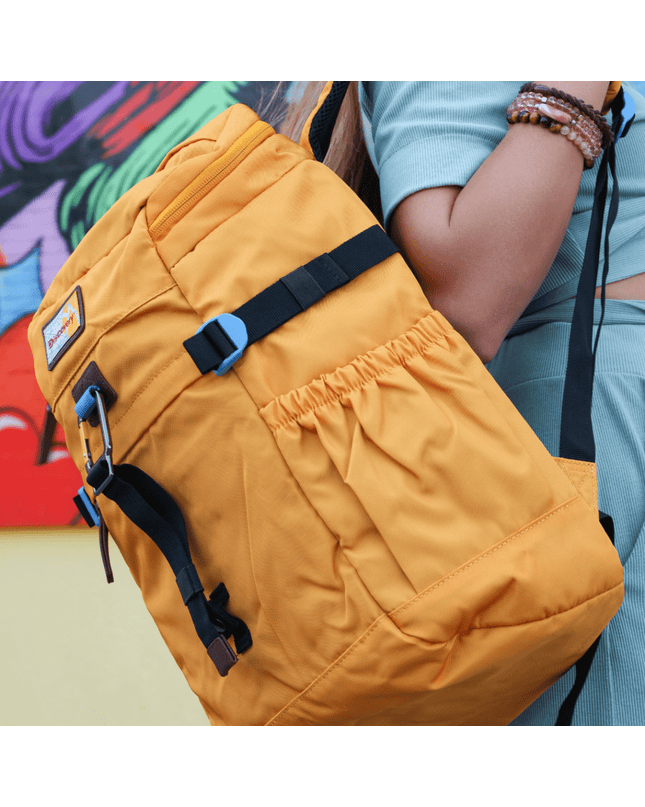Bagsy_Discovery_Backpack_Icon Travel Backpack 25L_D00723.68_Ocher
