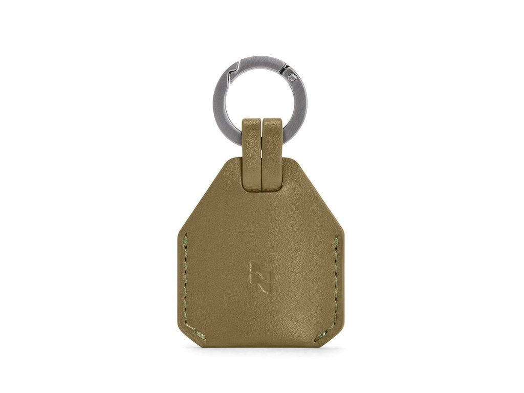 Bagsy_LOJEL_ILOJ 2_Iloj – AirTag Holder_EDC - AH - OLE - 01 - WCH - GL_Olive