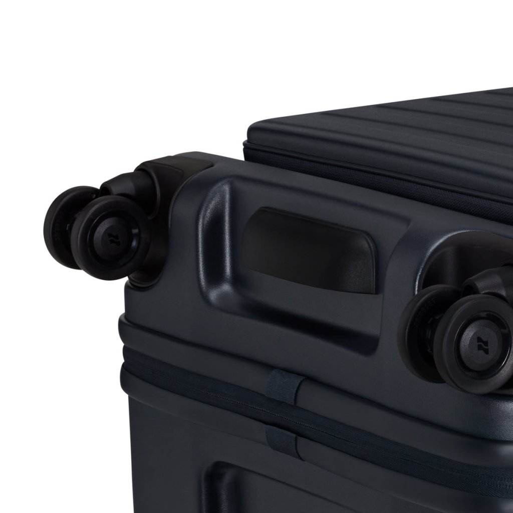 BAGSY_LOJEL_Luggage_Cubo - Indigo (New)_1628-41529-01_Fit