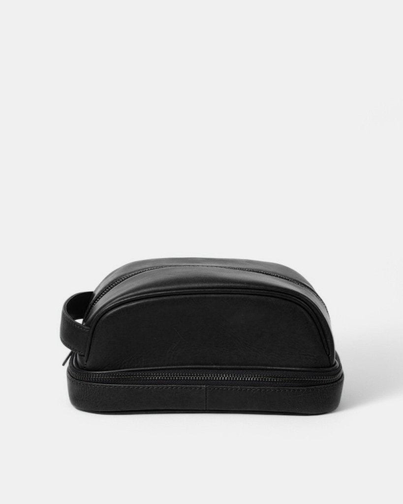 BAGSY_Ryokō_Accessories_Liwa Dopp Kit | Black_ACC - LWK - BL - 001_