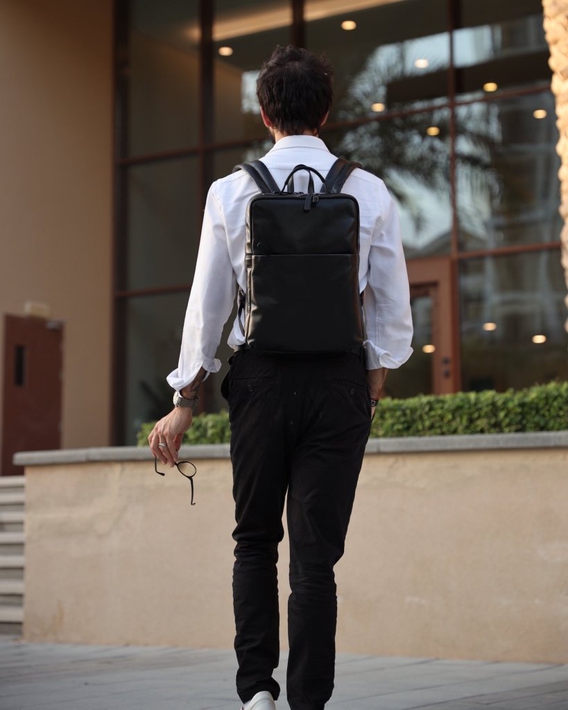 BAGSY_Ryokō_Bags_Soho Urbanist Slim Backpack | Black_BAG - SUB - BL - 001_