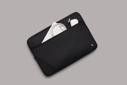 Bagsy_Lojel_Slash Series_Slash Laptop / A4 Sleeve 13&quot;_TA2 - 25213S40 - TTI_Matte White