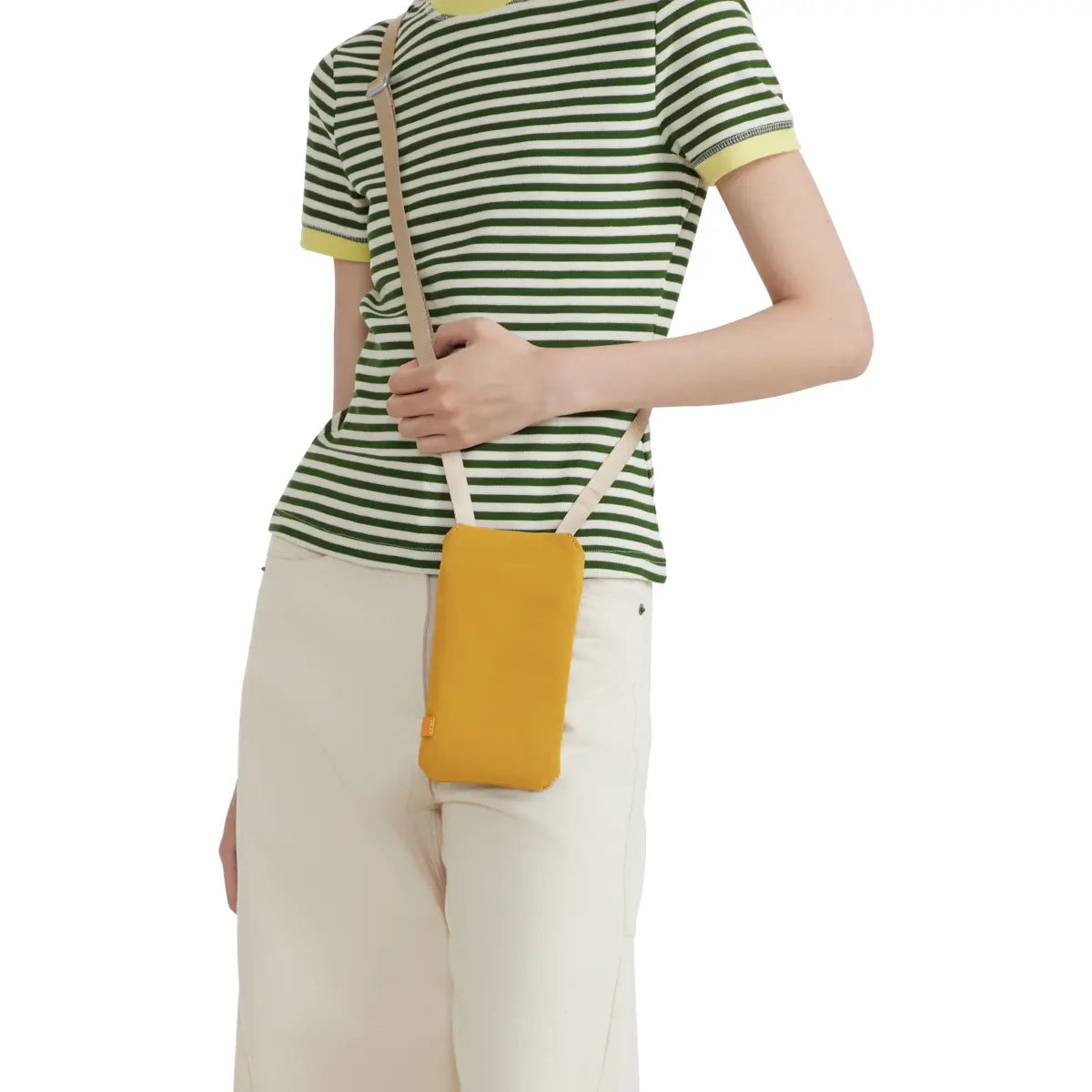 Niru Phone Pouch